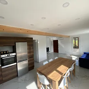 https://the-house-in-the-meadows.fr-provencehotel.com
