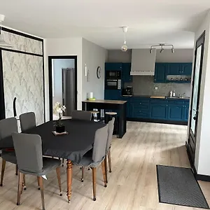https://la-maison-dans-les-bois.midi-pyreneeshotels.com